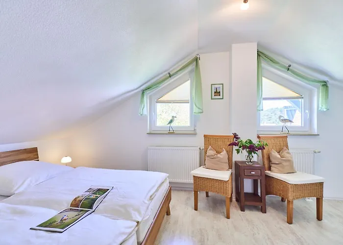 102 4, Ginsterweg 3 C * Karlshagen