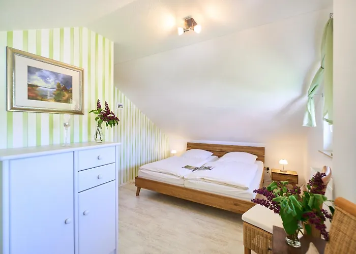 102 4, Ginsterweg 3 C * Karlshagen